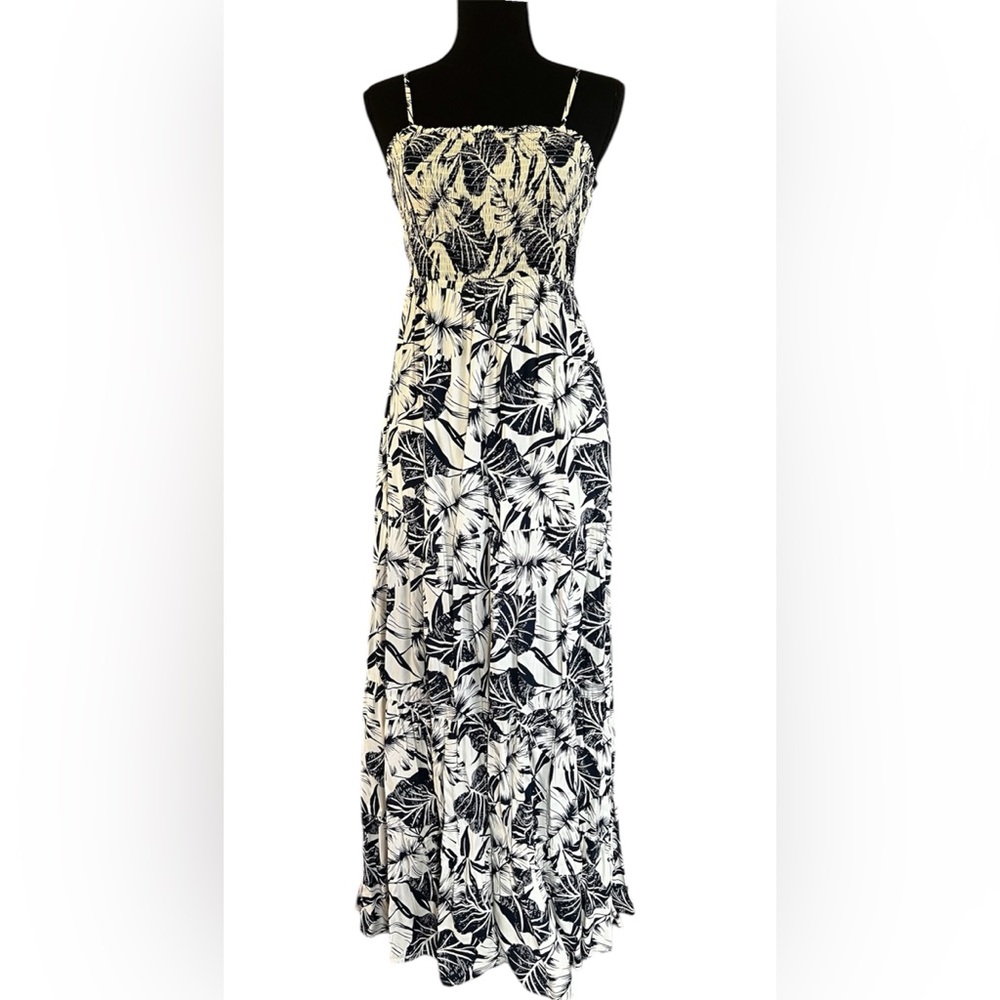 Floral sleeveless dress, size Medium